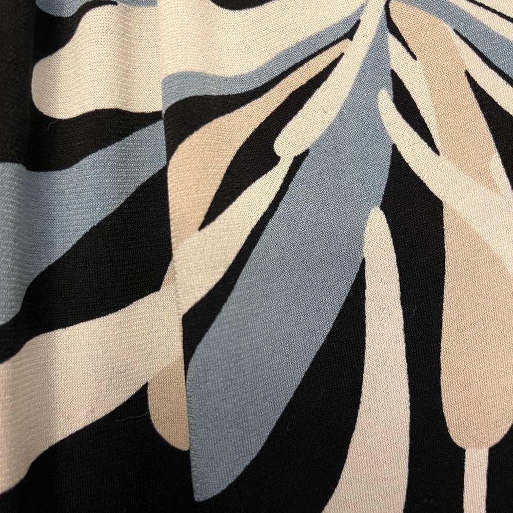 Bcbgmaxazria Off-Shoulder Patterned Mini Shift Dr… - image 7